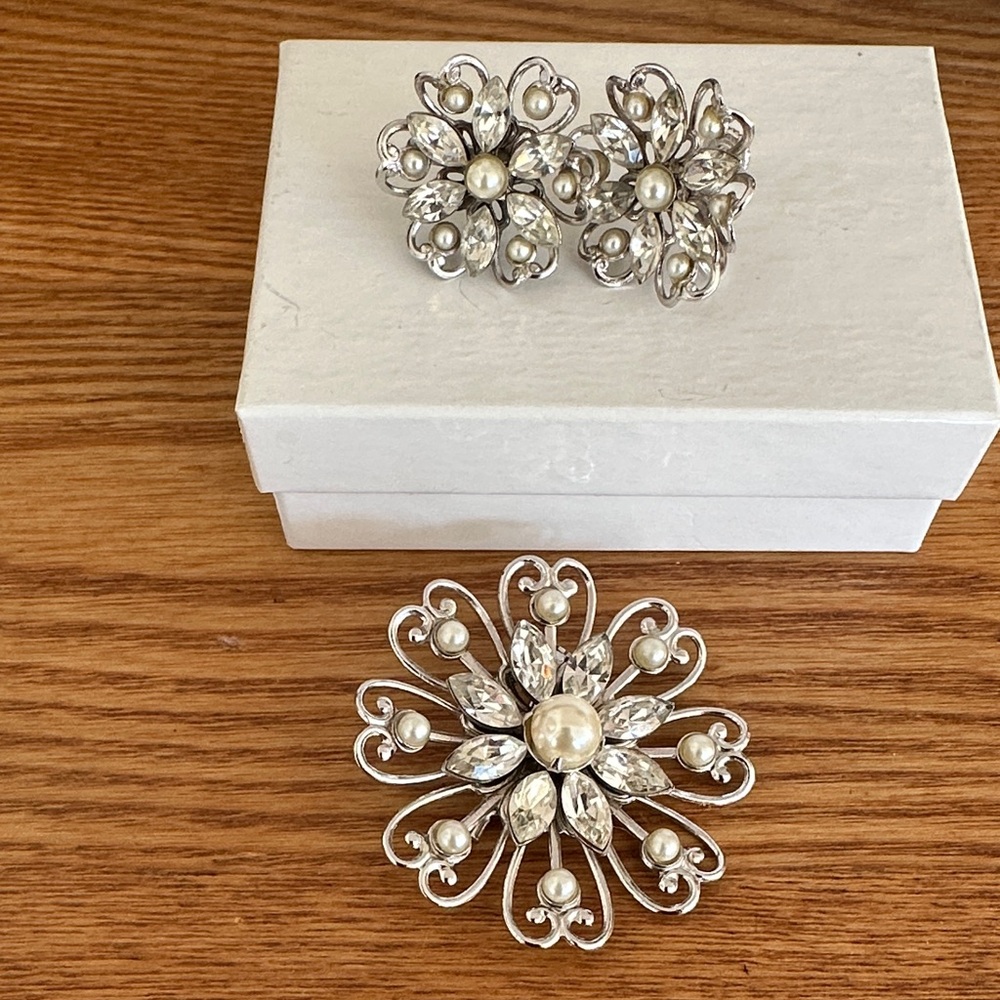 Vintage Silver and Pearl Floral Brooch Set